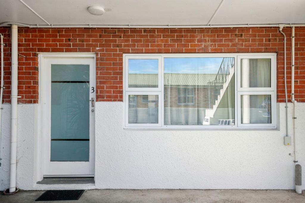 Central Stay - Taupo Flat Exterior photo